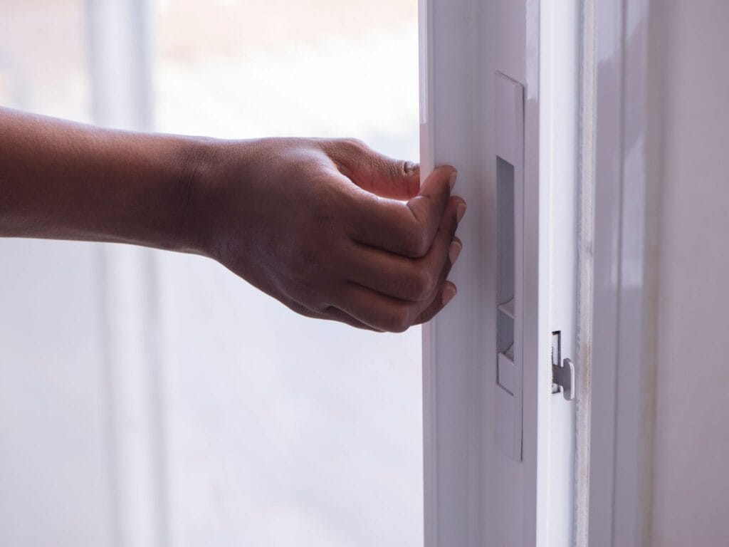 how to secure your patio door sécurisation d'une porte patio fenomax